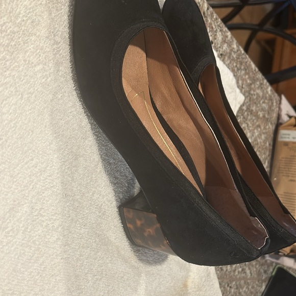J Jill black pumps with tortoise heal size 7.5 only wore once to a wedding - Picture 3 of 7